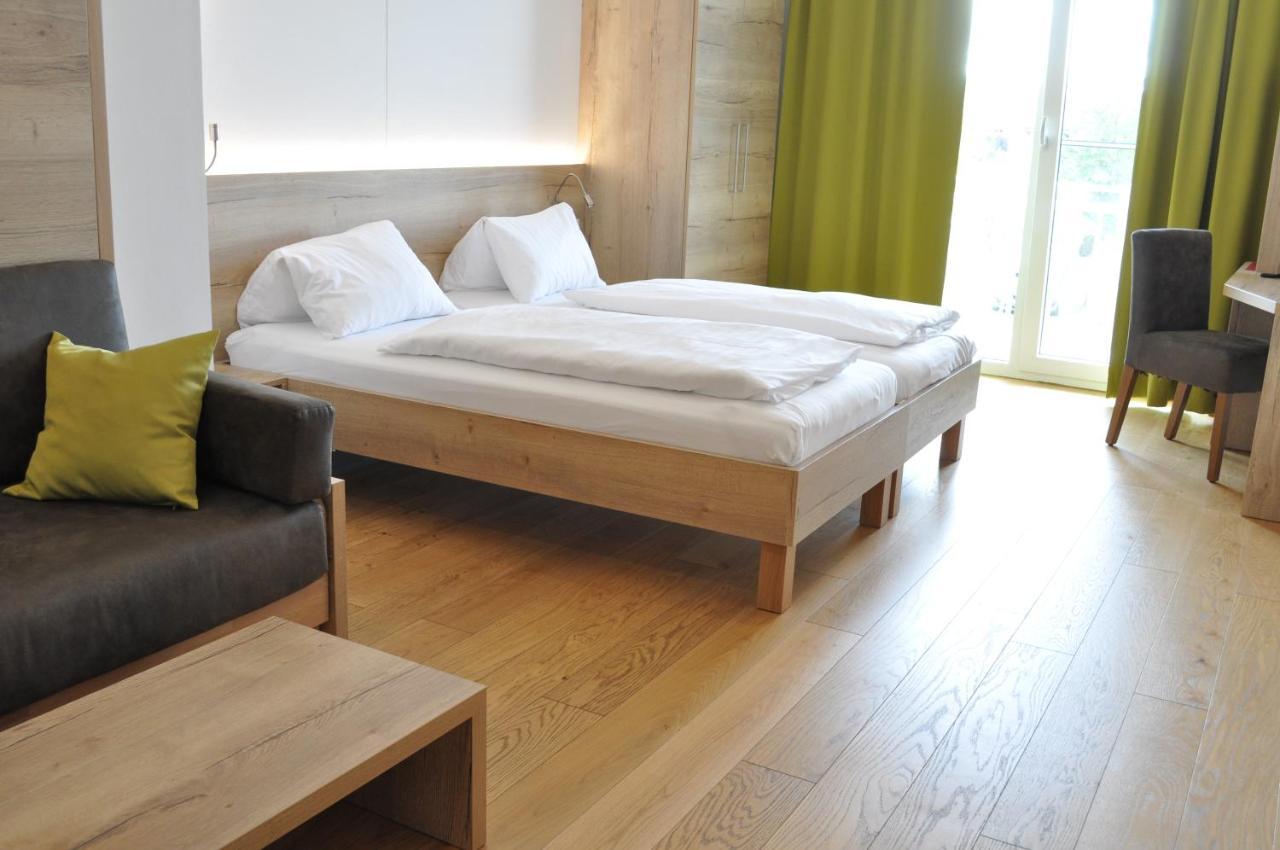 Seehotel Herlinde Подерсдорф-ам-Зе Экстерьер фото