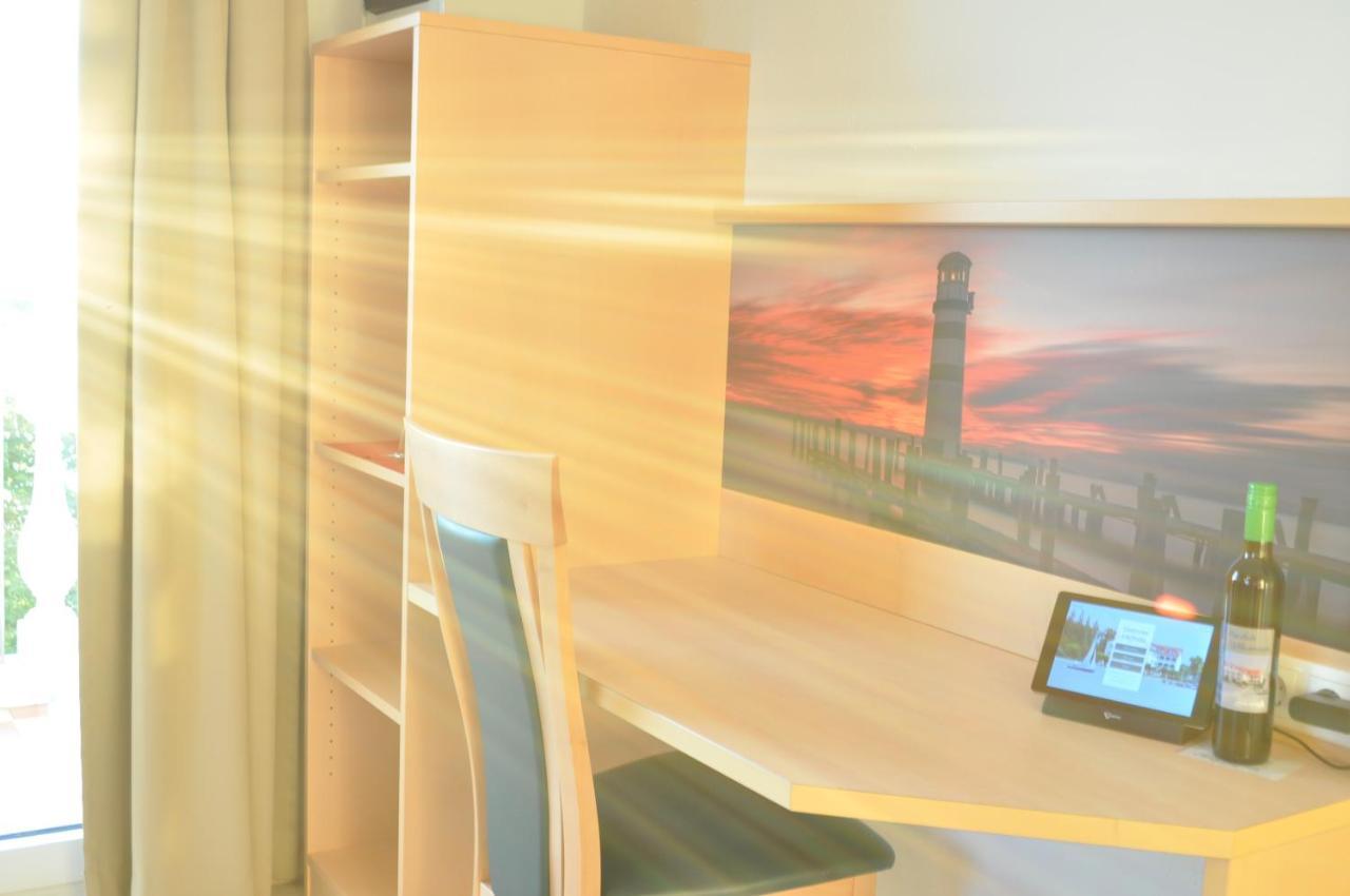 Seehotel Herlinde Подерсдорф-ам-Зе Экстерьер фото