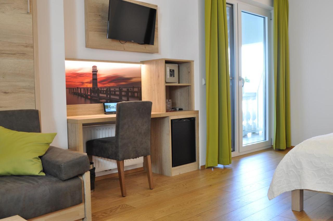 Seehotel Herlinde Подерсдорф-ам-Зе Экстерьер фото