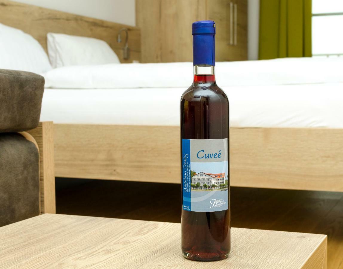 Seehotel Herlinde Подерсдорф-ам-Зе Экстерьер фото
